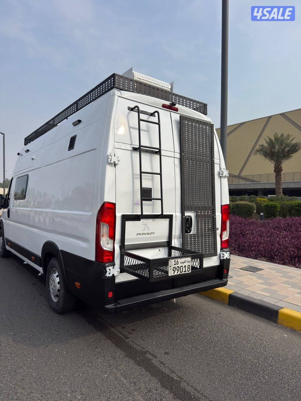 كرفان بيجو2