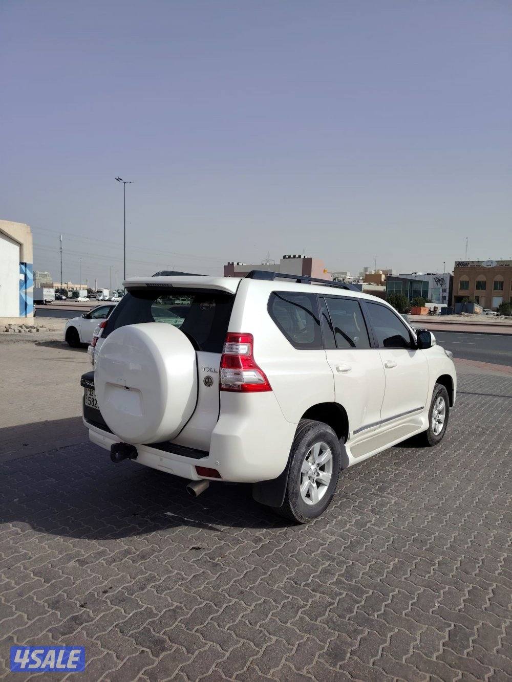 برادو TXL الساير 2014 بحاله الوكاله عداد 223 الف1