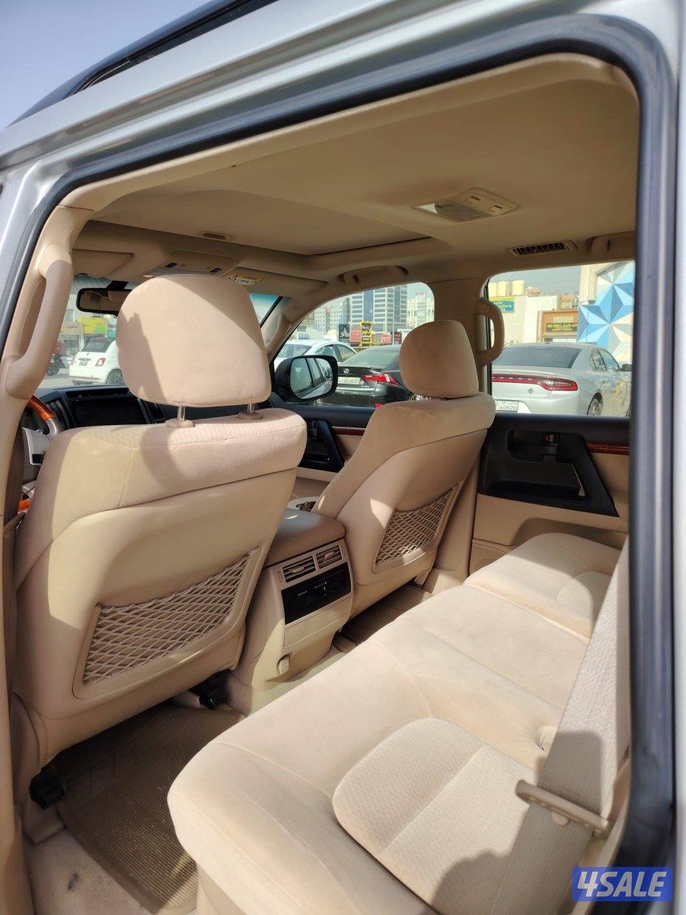 لاند كروز 2015 الساير عداد 290 الف4