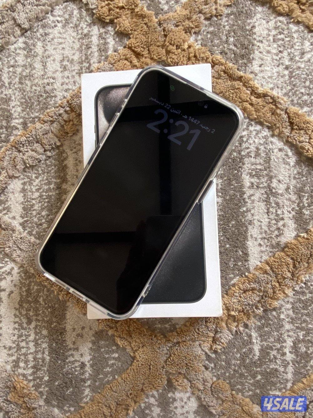 للبيع ايفون 15 برو ماكس0