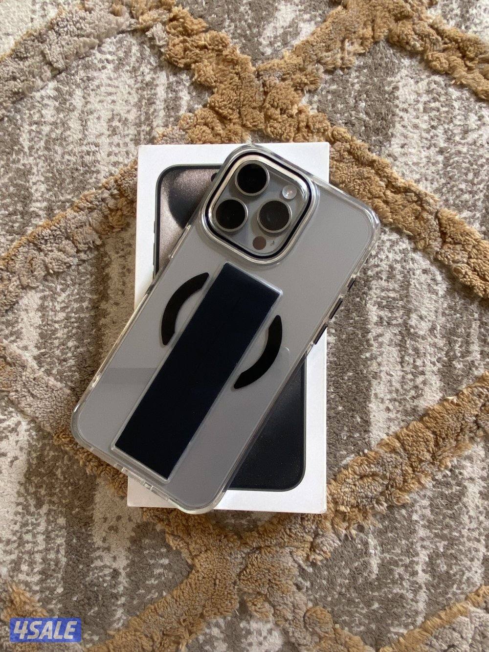 للبيع ايفون 15 برو ماكس2