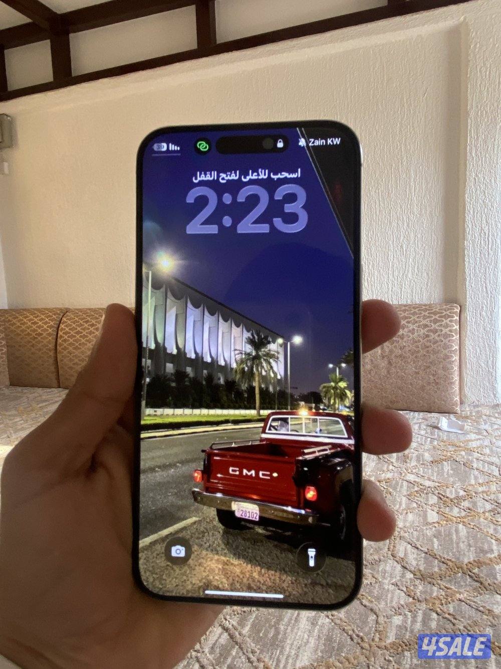 للبيع ايفون 15 برو ماكس7