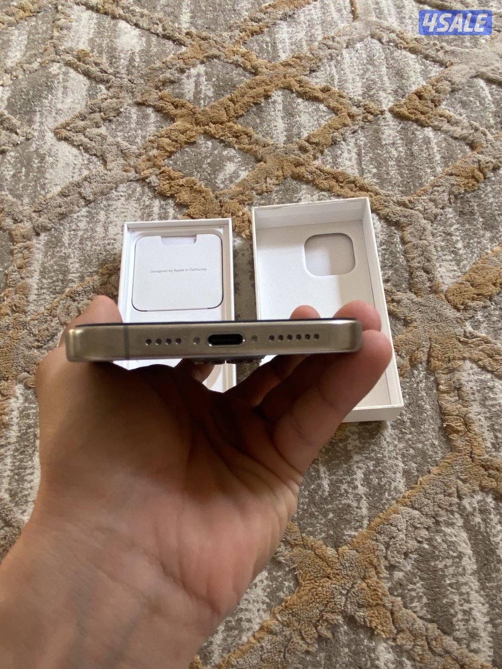 للبيع ايفون 15 برو ماكس10