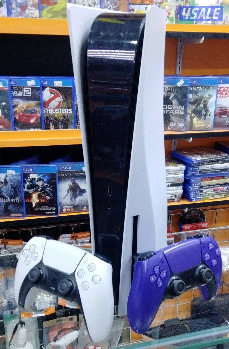 نشترى ونبيع جميع اجهزه البلايستيشن فور والفايف جديد ومستعل9