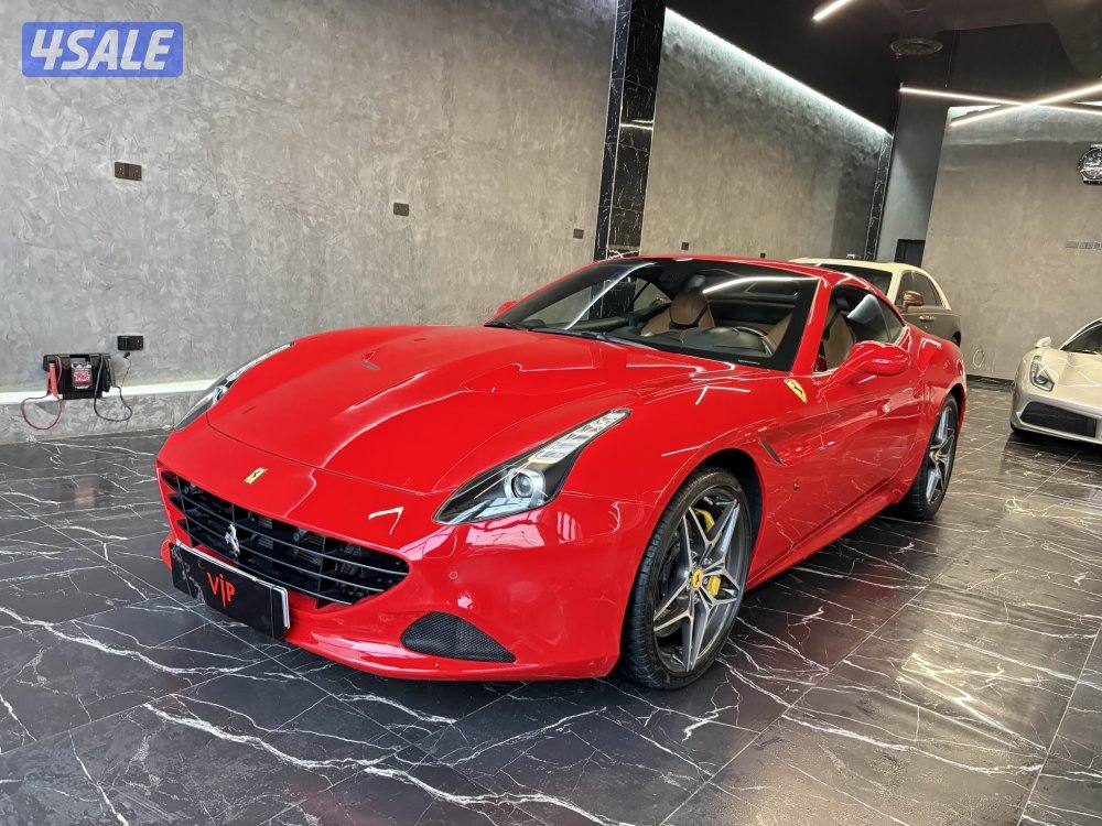 فيراري كالفورنيا T0