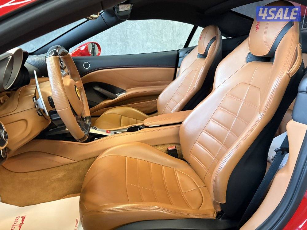 فيراري كالفورنيا T1