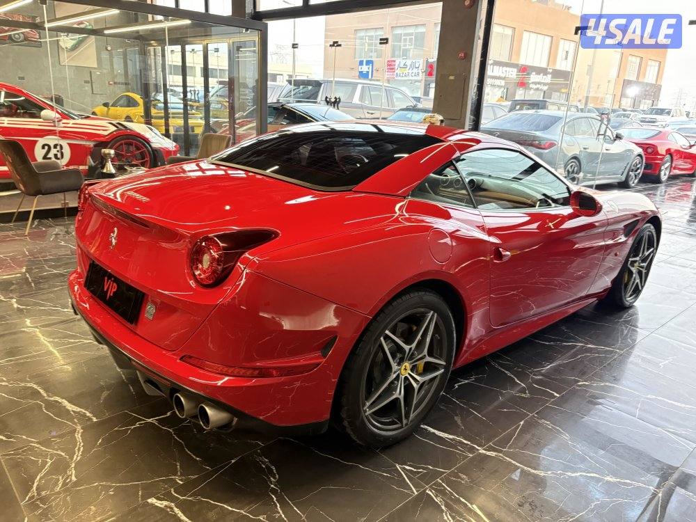 فيراري كالفورنيا T5