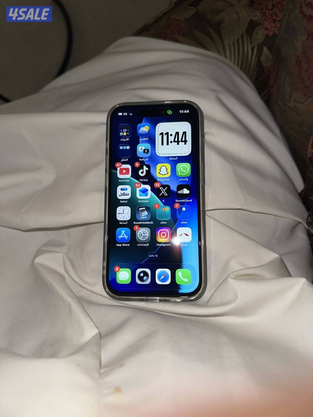 للبيع ايفون برو 15 iPhone pro كحلي تيتانيوم1