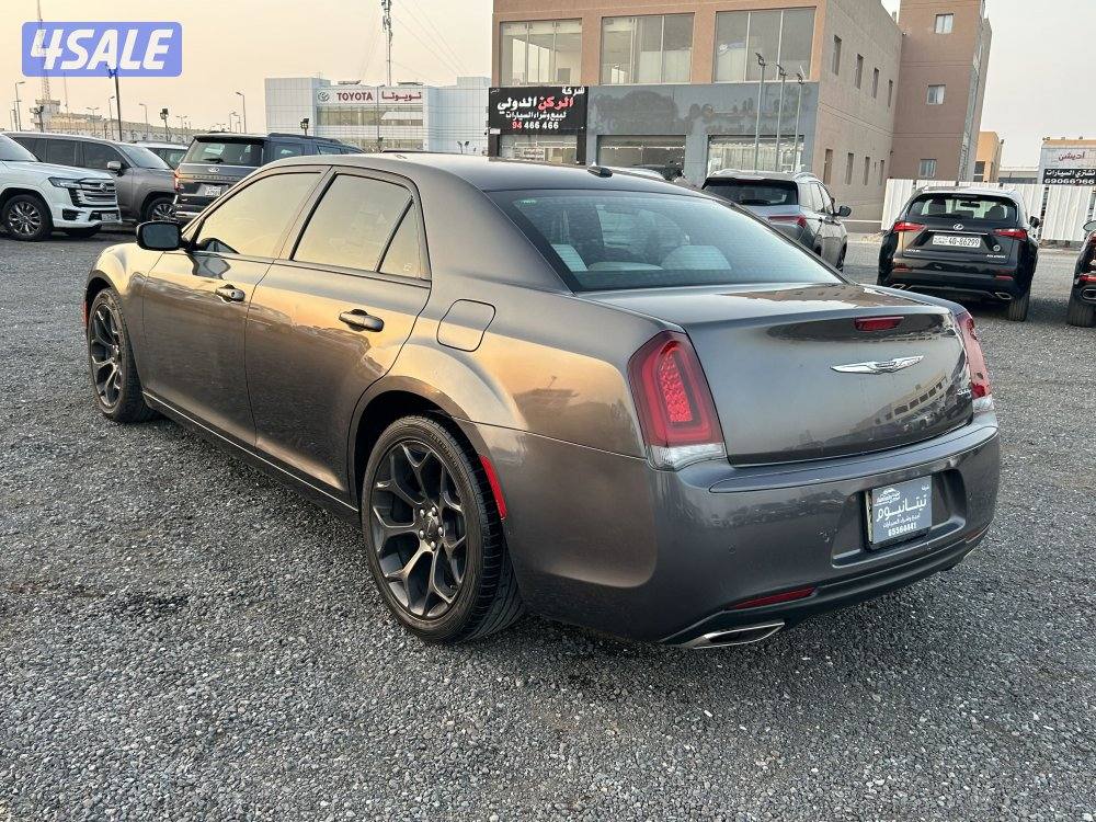 للبيع كرايزلر 20215