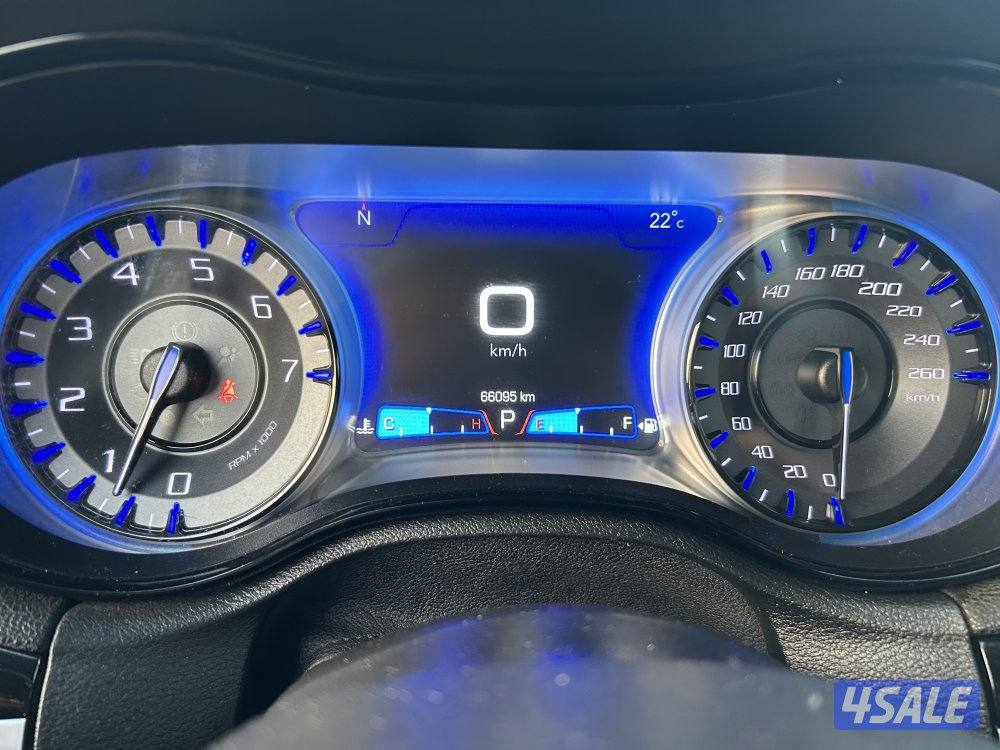 للبيع كرايزلر 202110