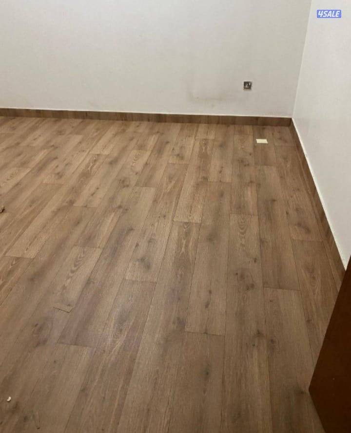 مفروشات سجاد ومساند ثيل وبلاستيك1