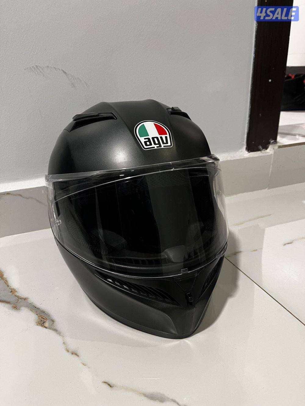 للبيع خوذه1