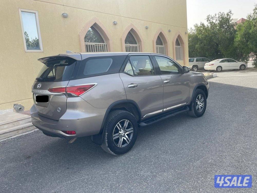 تويوتا 2023فورتشنر3