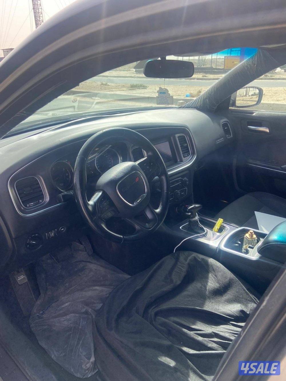 للبيع تشارجر موديل 2018 شرط الفحص2