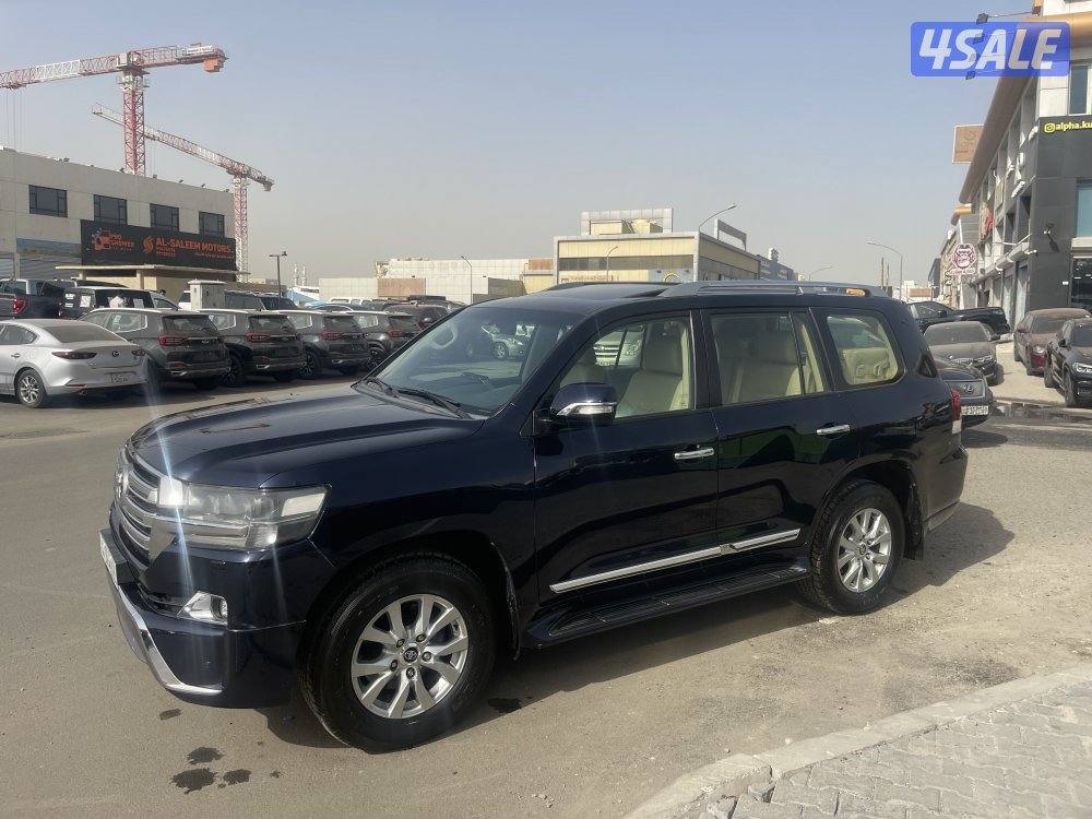 للبيع لاند قروزر مديل 2018. جلد زوايد شرط الفحص بالكامل4