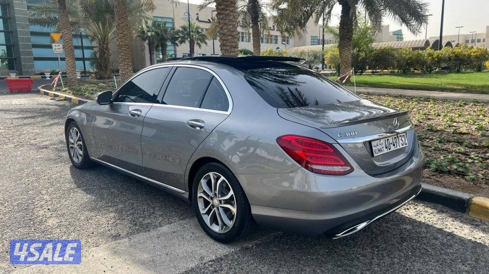مرسيدس C300 مديل 2015 نظيف جدا شرط الفحص4