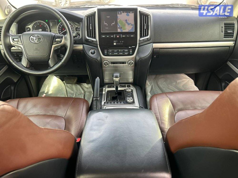 تويوتا لاندكروزر 5.7 VX.R -V8 موديل 2016 ماشى 309.000 k.m7