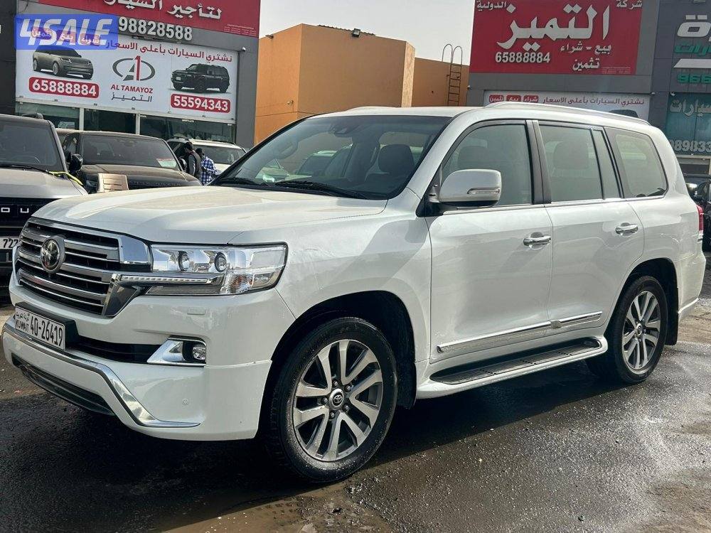 تويوتا لاندكروزر 5.7 VX.R -V8 موديل 2016 ماشى 309.000 k.m8