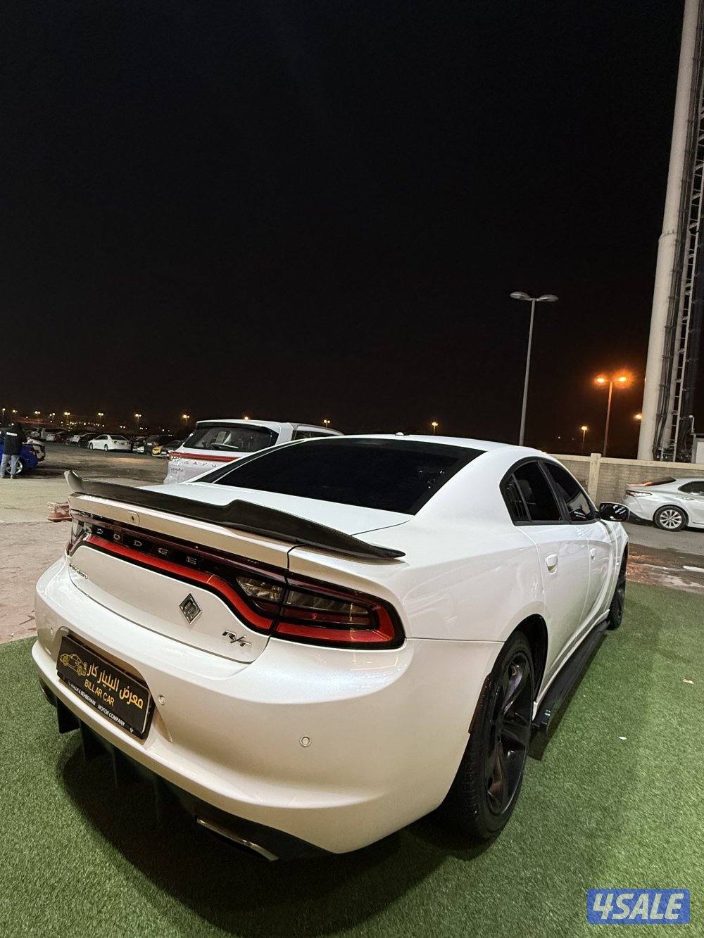 دوج شارجر هيمي rt 2016 شرط الفحص بلككامل بدي قطعه فقط3