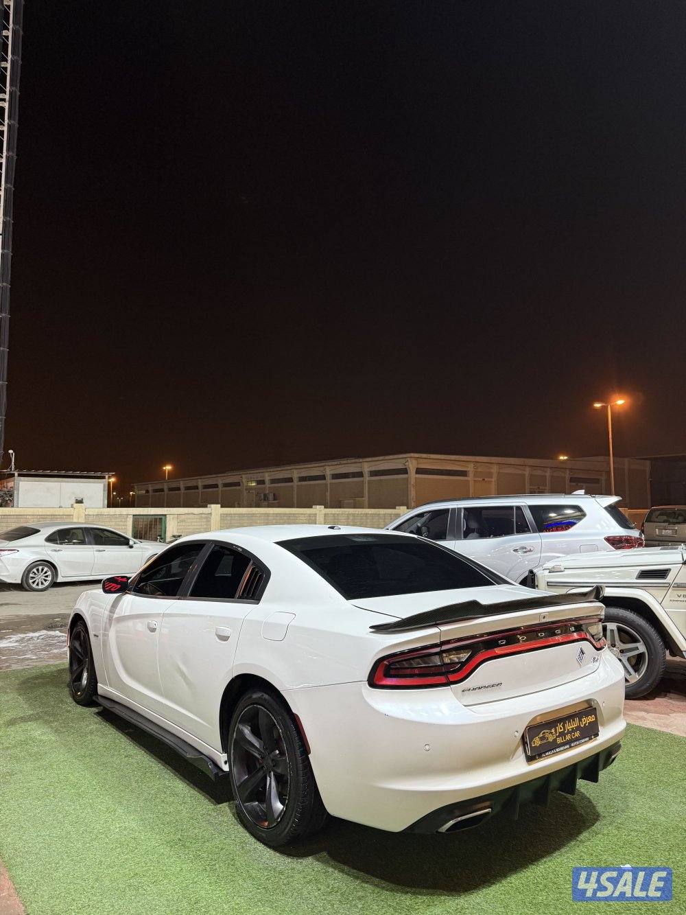 دوج شارجر هيمي rt 2016 شرط الفحص بلككامل بدي قطعه فقط5