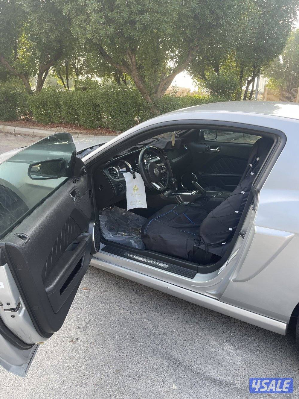 للبيع موستنغ4