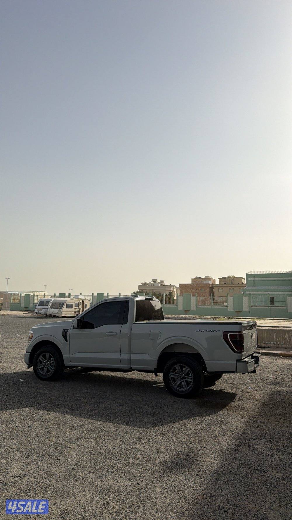 للبيع اف ون ففتي1