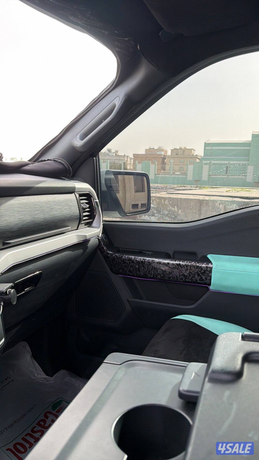 للبيع اف ون ففتي8