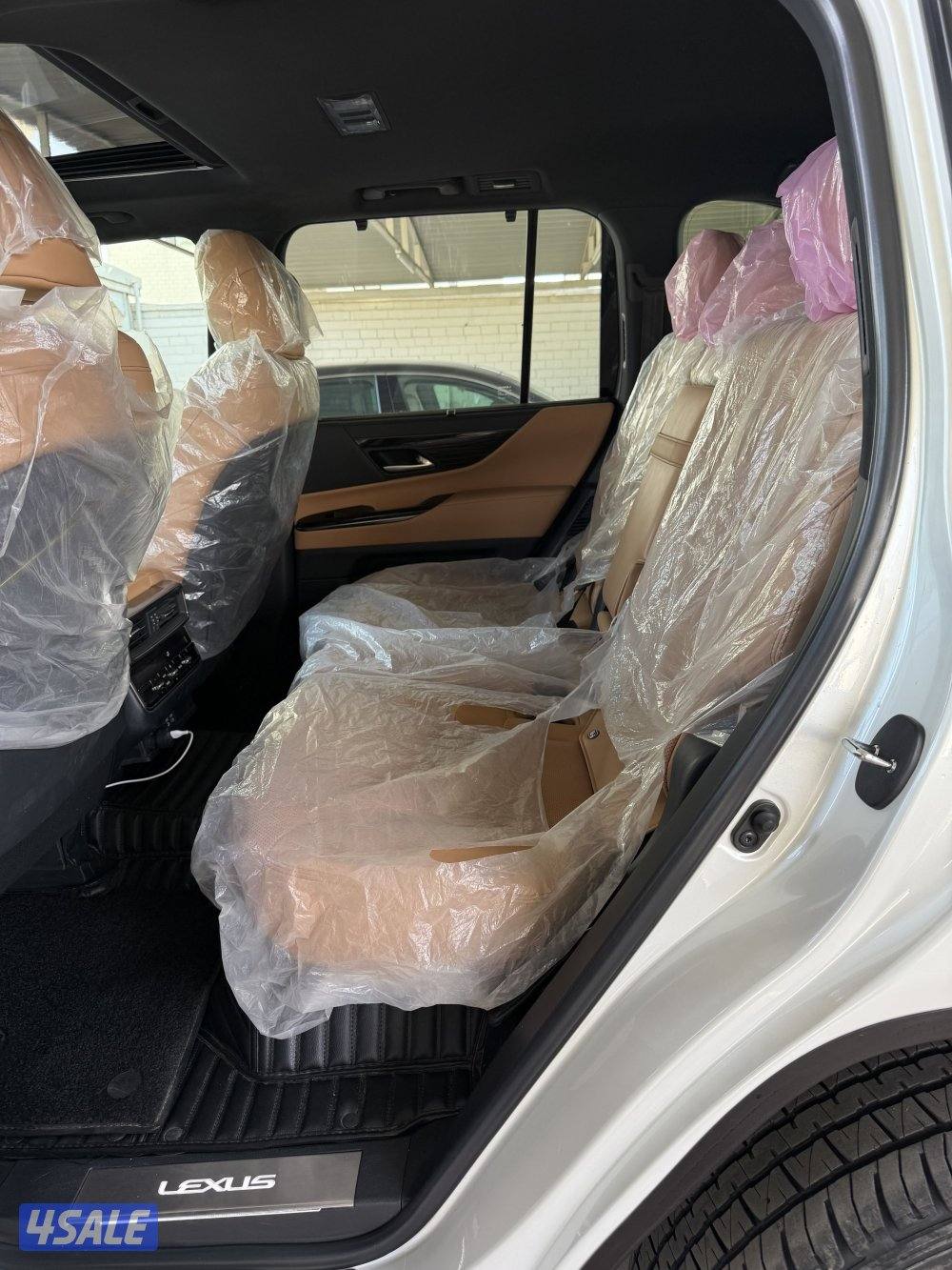 جيب لكزس LX 600 موديل 2024 ماشي 49 الف وارد الساير11