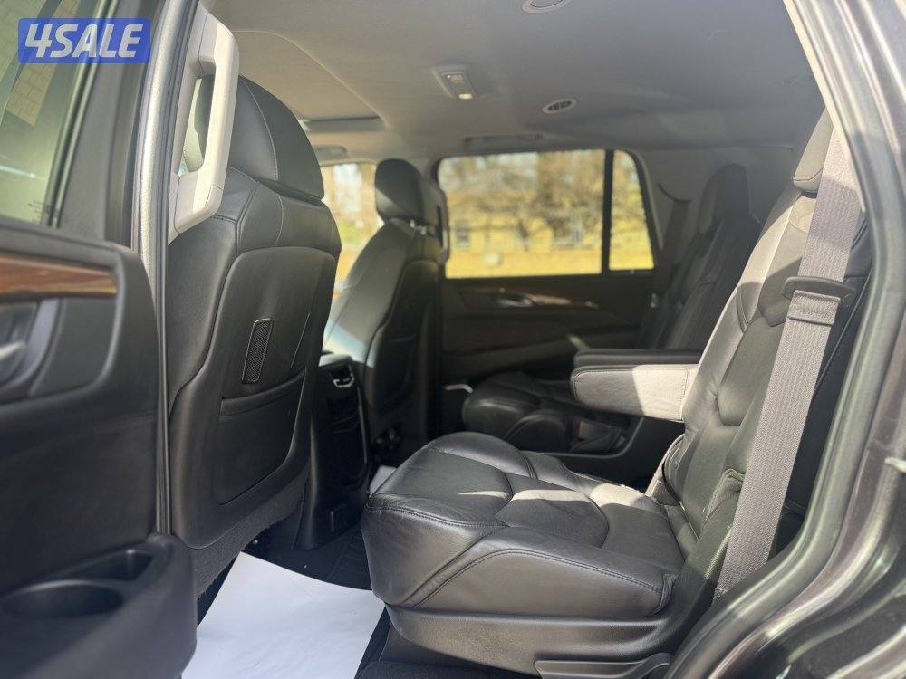 ٢٠١٧ كادليك اسكاليد7