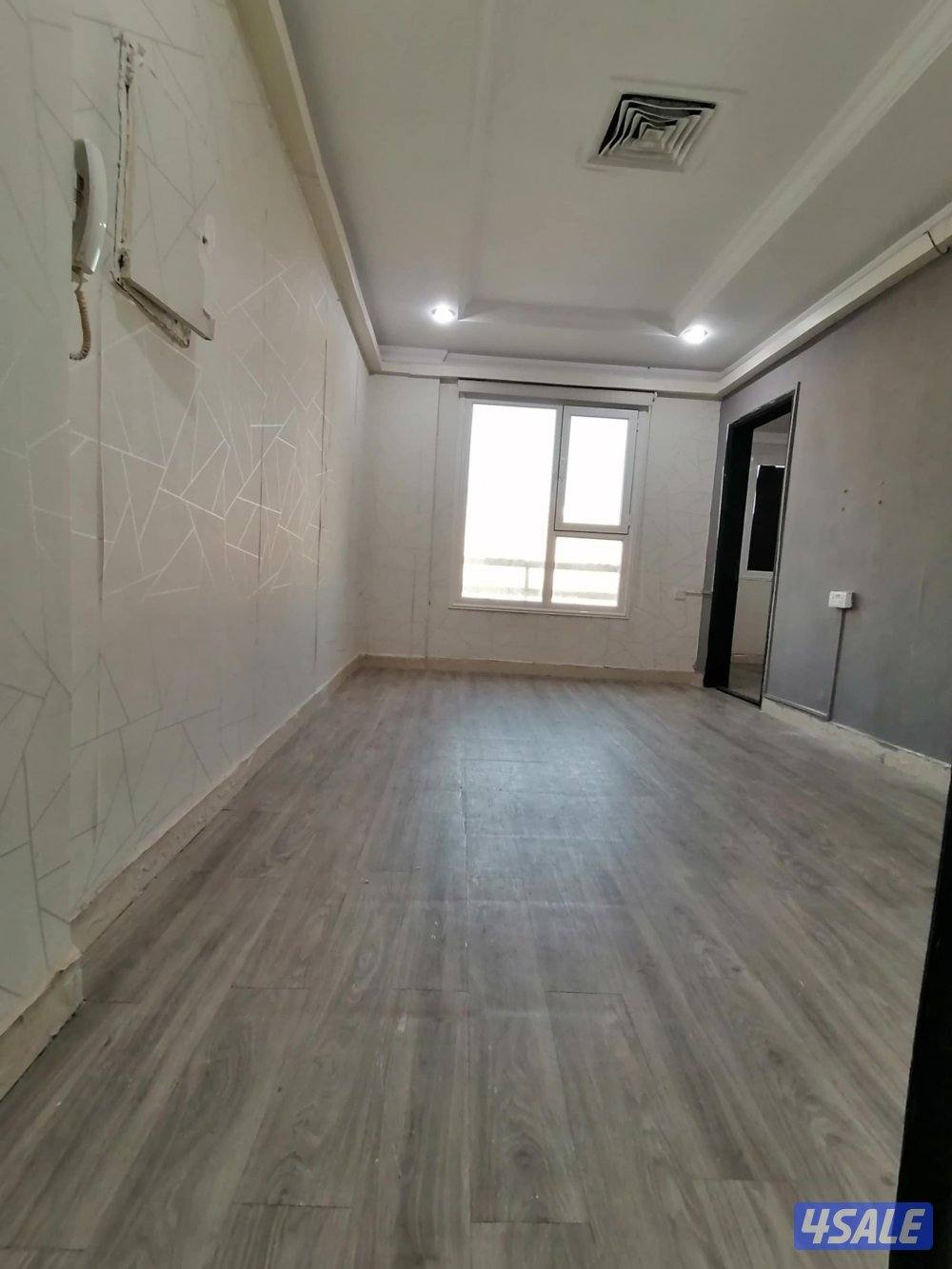 شقةغرفتين صالة 2 حمام مطبخ مصافط متوفرة كل الخدمات بجوار سيتي سنتر0