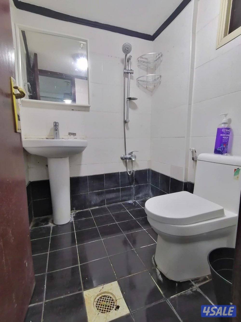 شقةغرفتين صالة 2 حمام مطبخ مصافط متوفرة كل الخدمات بجوار سيتي سنتر15