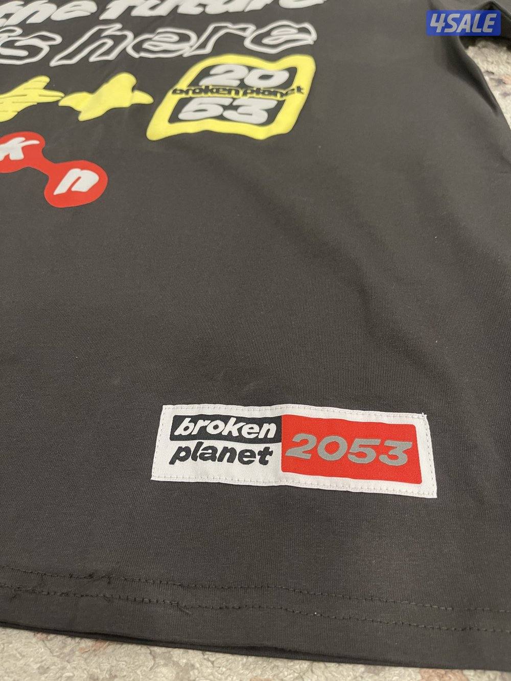 broken planet t-shirt2