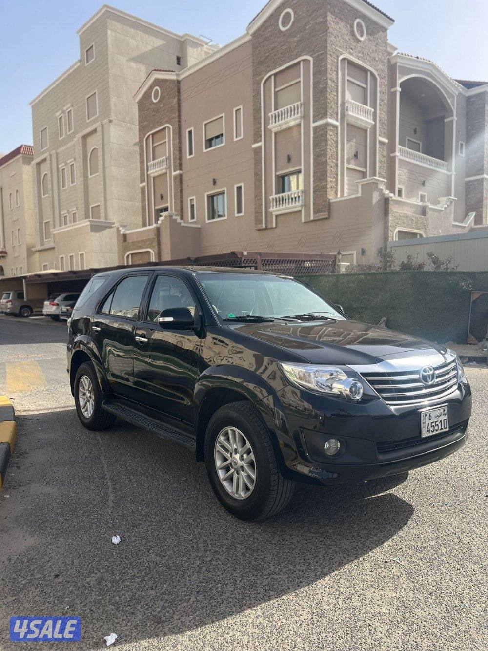 للبيع جيب تويوتا فورتنر شرط الفحص1