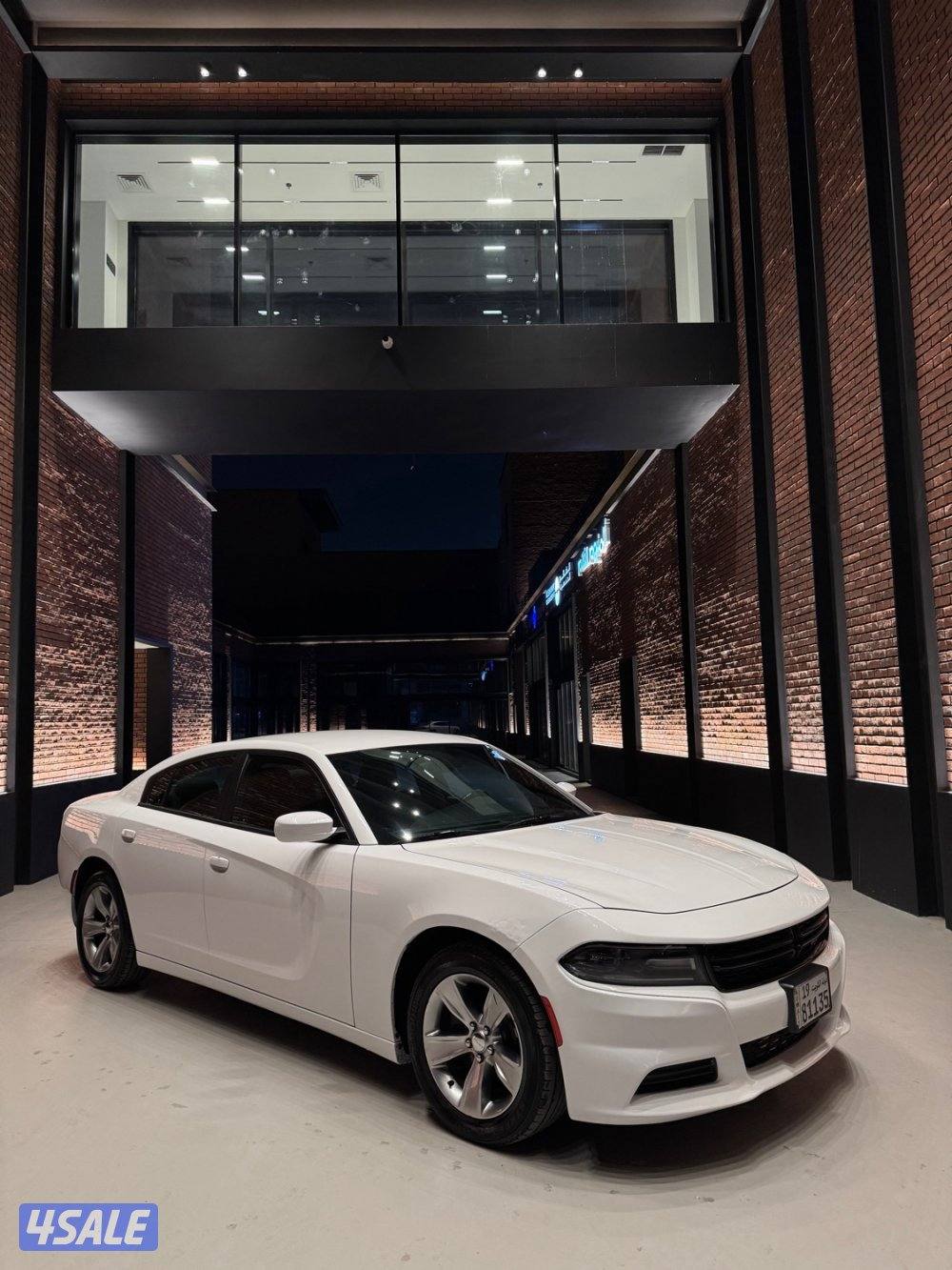 للبيع دودج تشارجر 2021 بحالة الوكالة1
