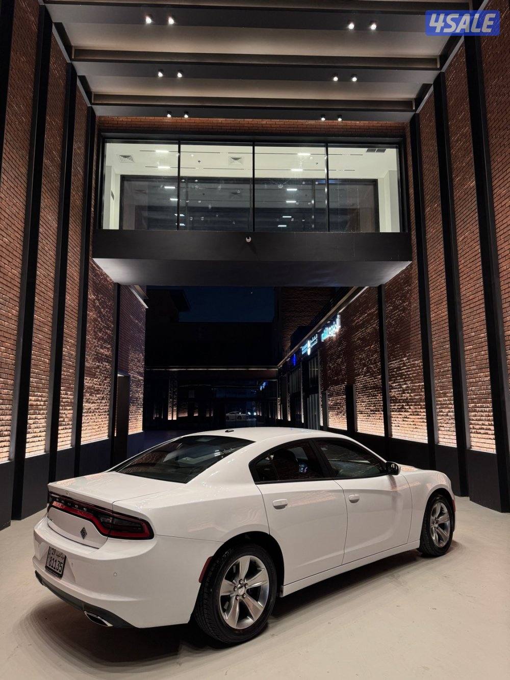 للبيع دودج تشارجر 2021 بحالة الوكالة2