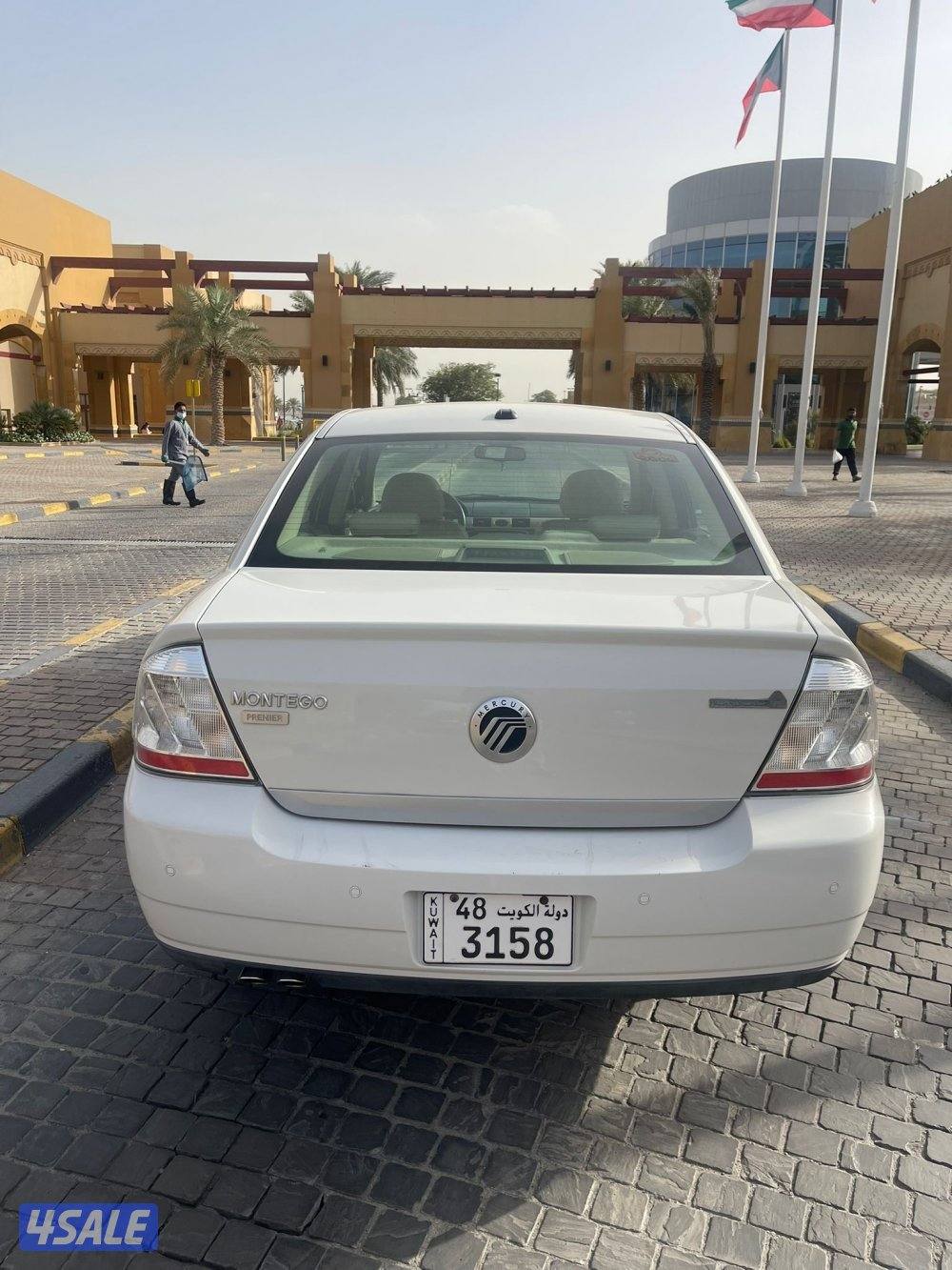 للبيع 2009 فورد صالون ماشي 97 الف صبغ الوكاله فل ابشن4