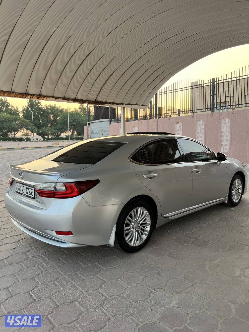 لكزس ES250 موديل 20161