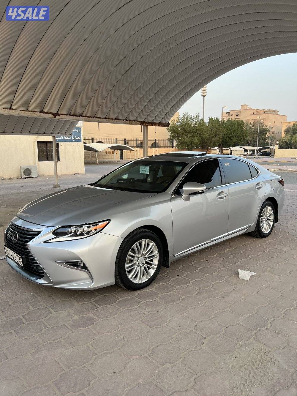 لكزس ES250 موديل 20162