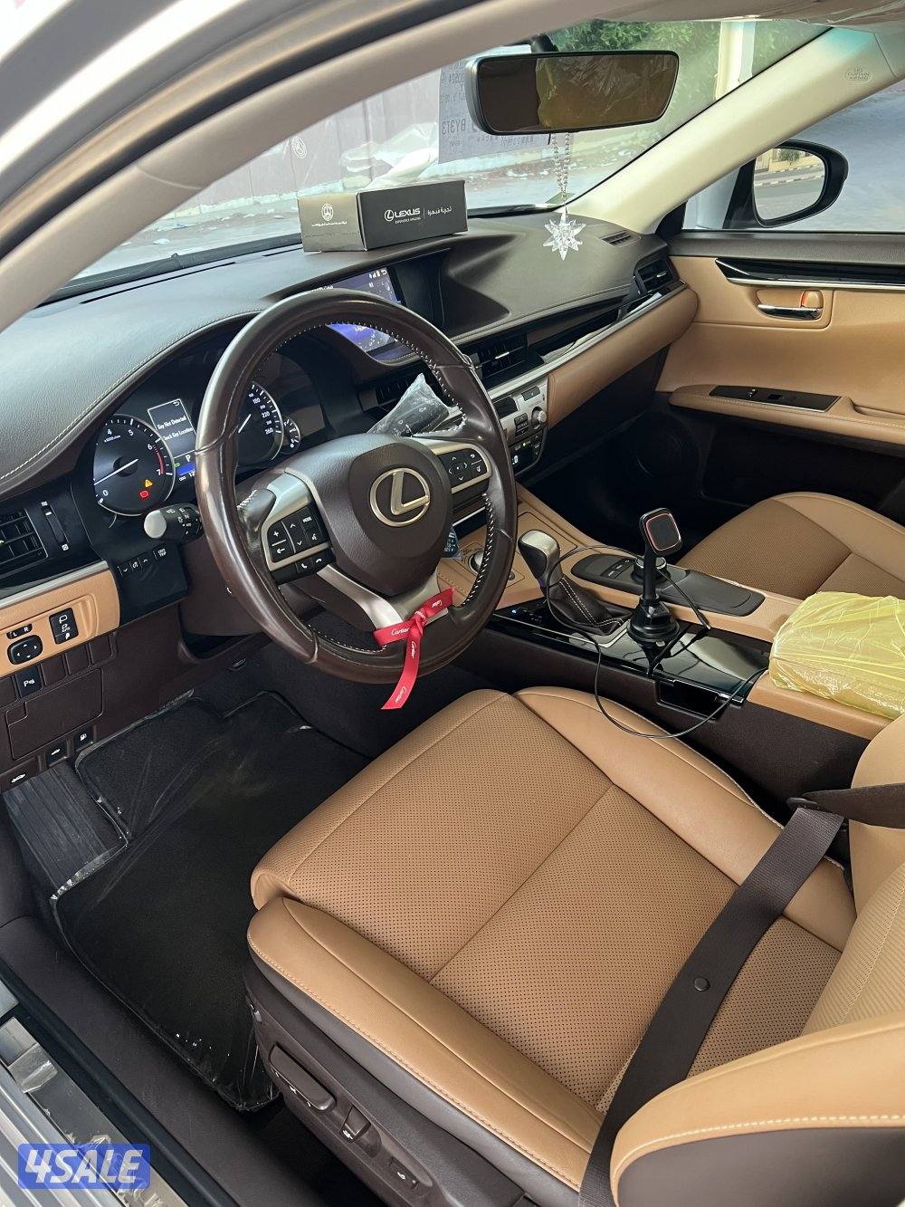 لكزس ES250 موديل 20165