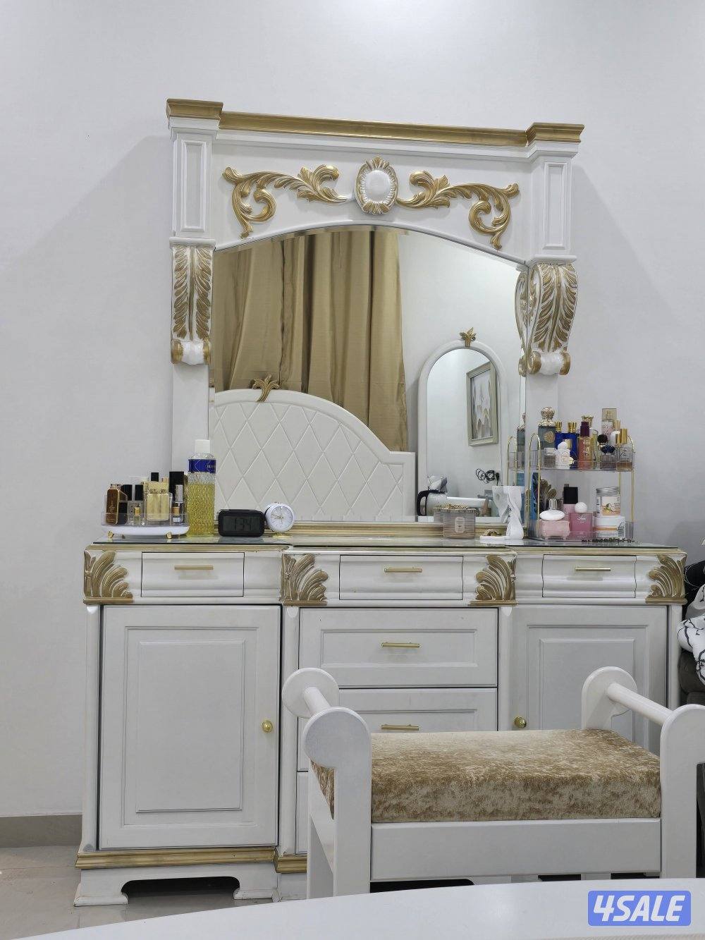 غرفة نوم نظيفه وقويه خشب تفصال سبع قطع كامله مع الماترس والبرده5