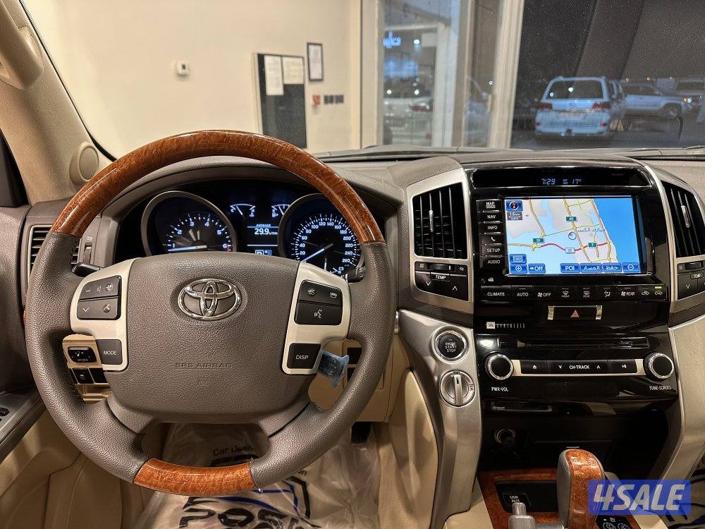 لاندكروزر VXR7