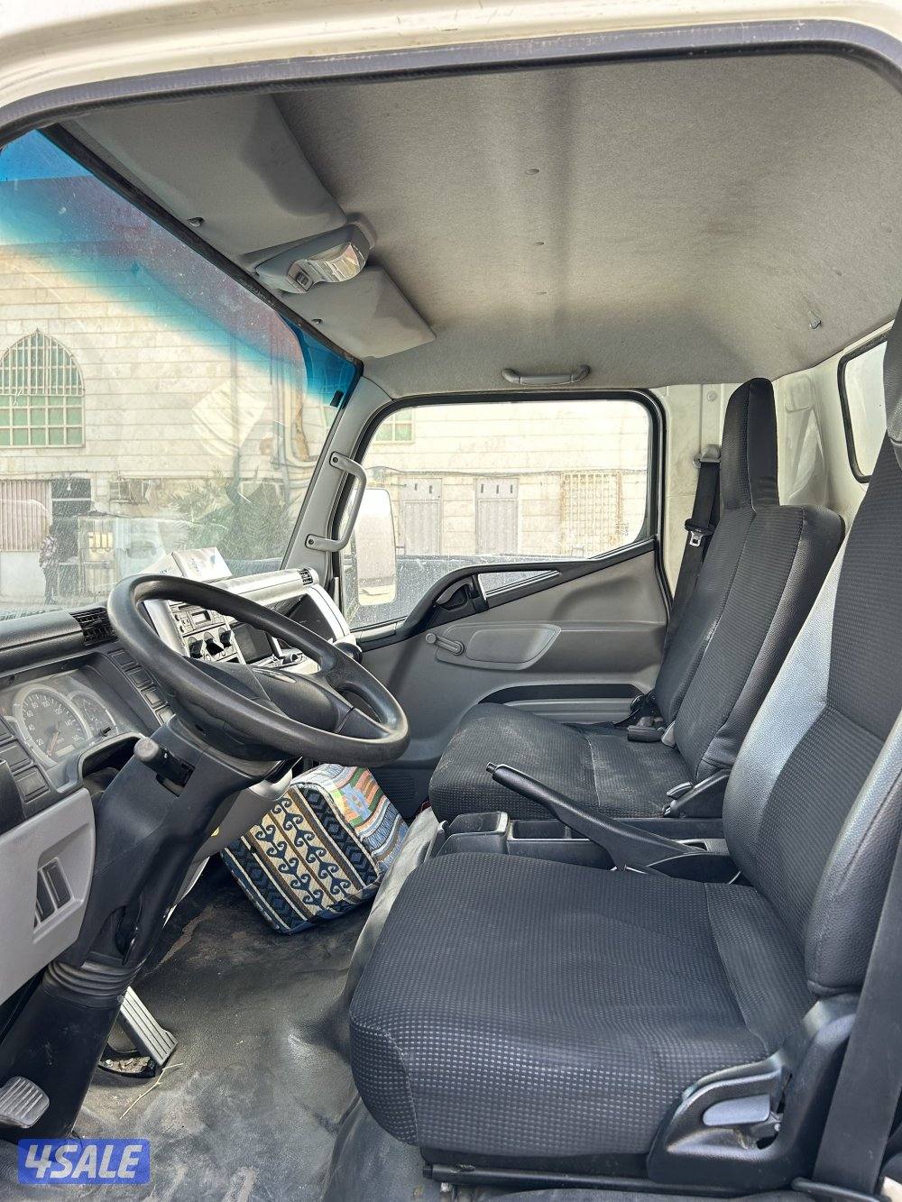 للبيع هاف لوري 2017 صبغ الوكالة6