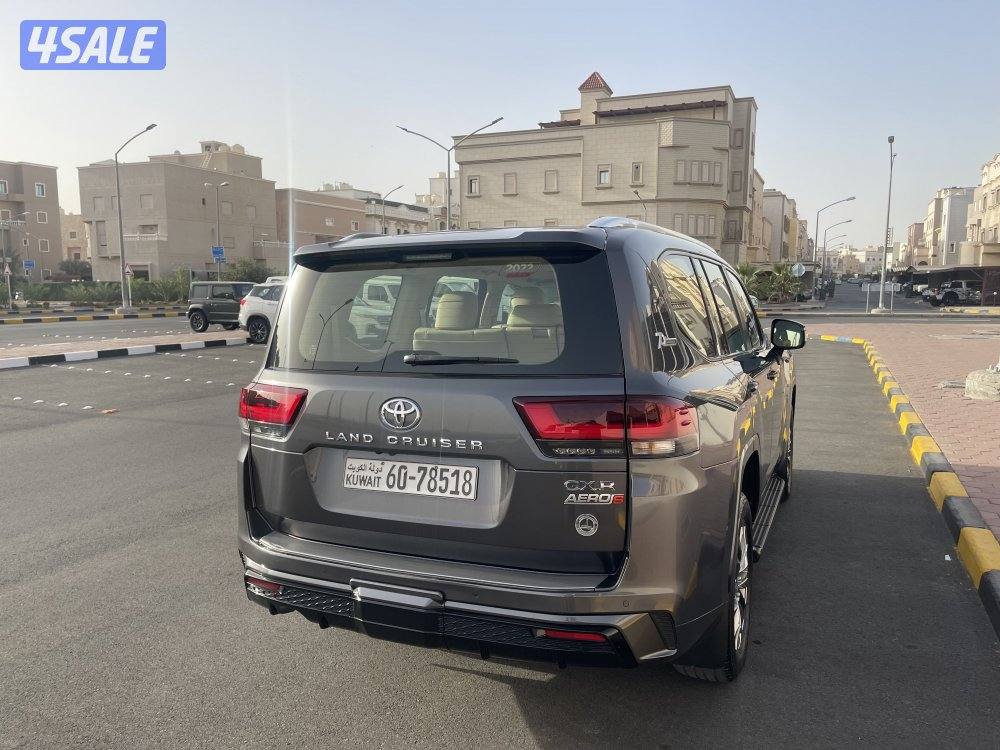 لاندكروزر 2022 GXR ايرو اس1