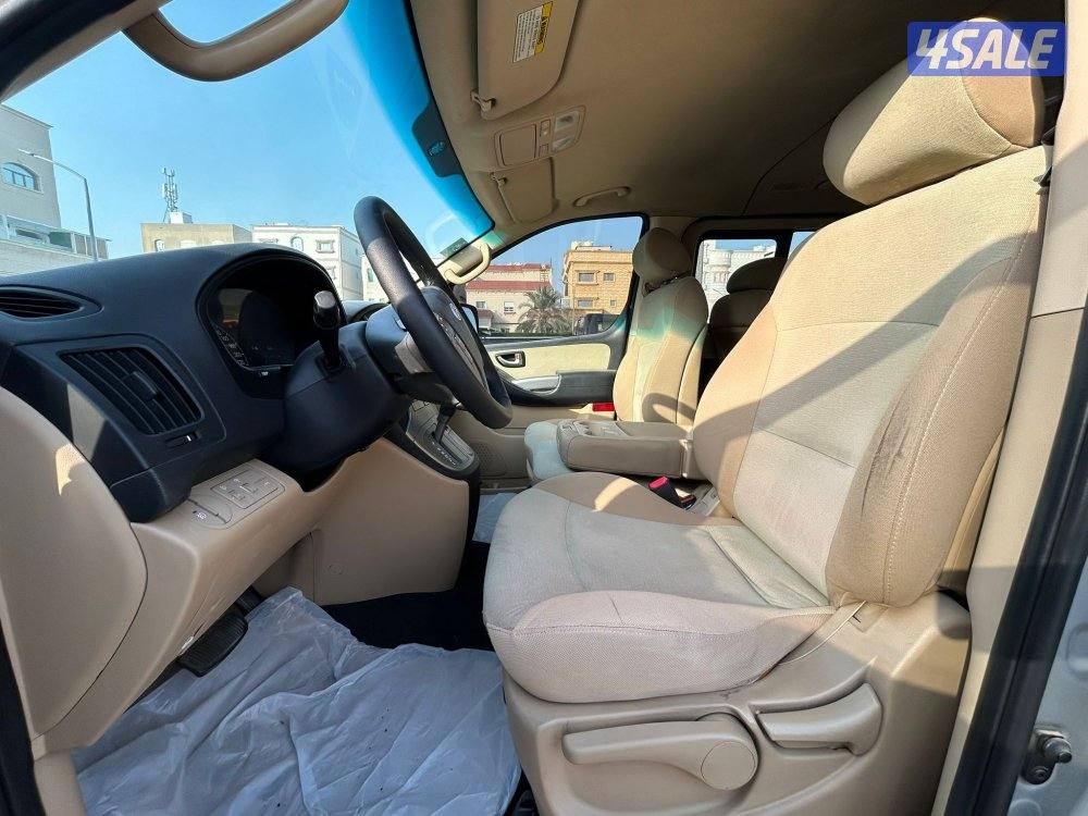 هيونداي H1 
موديل 2014
عداد: 180 الف9