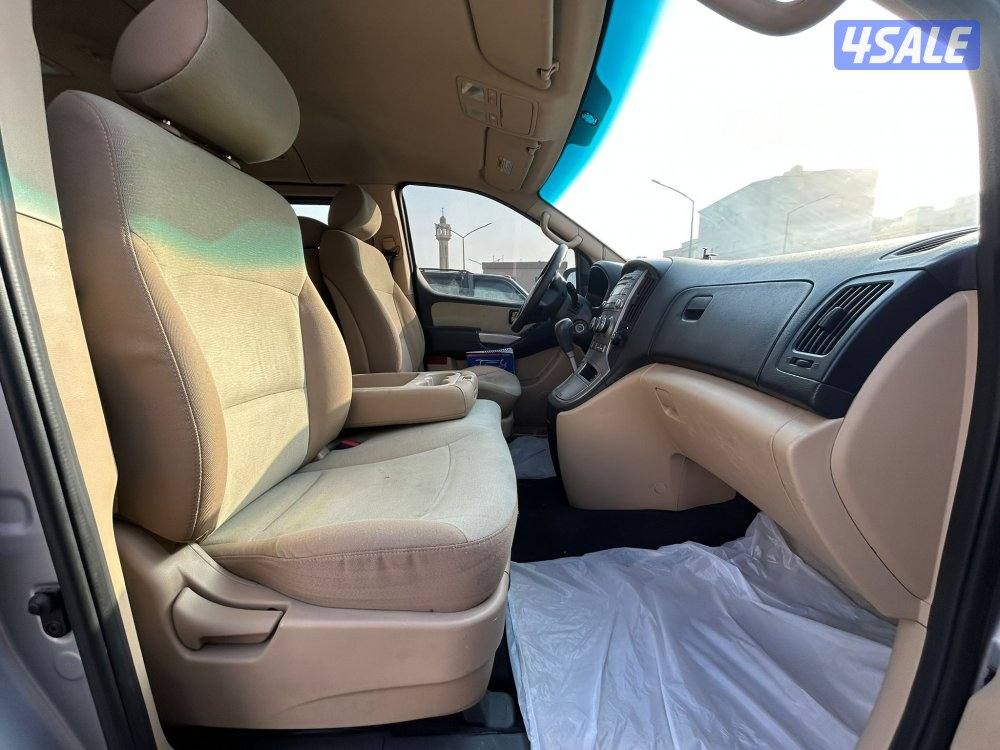 هيونداي H1 
موديل 2014
عداد: 180 الف10