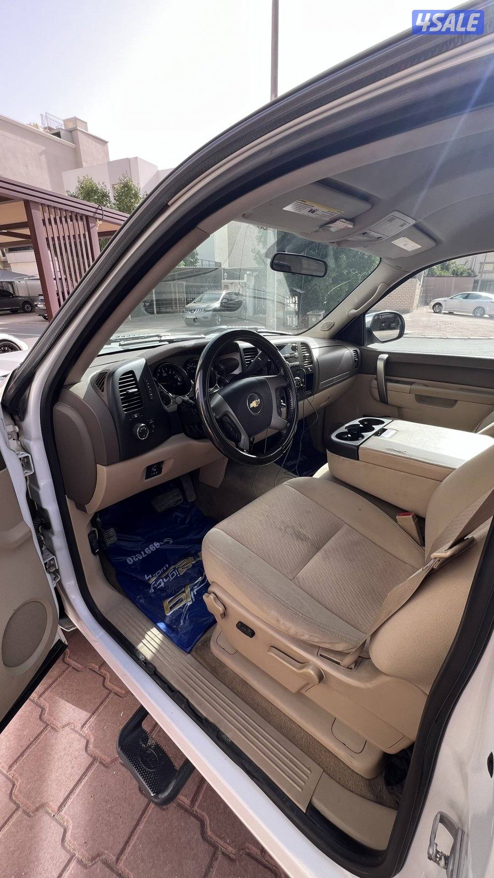 للبيع سلفرادو2013 z71 4x4(دبل) v8 5.3 ٦ غيار3