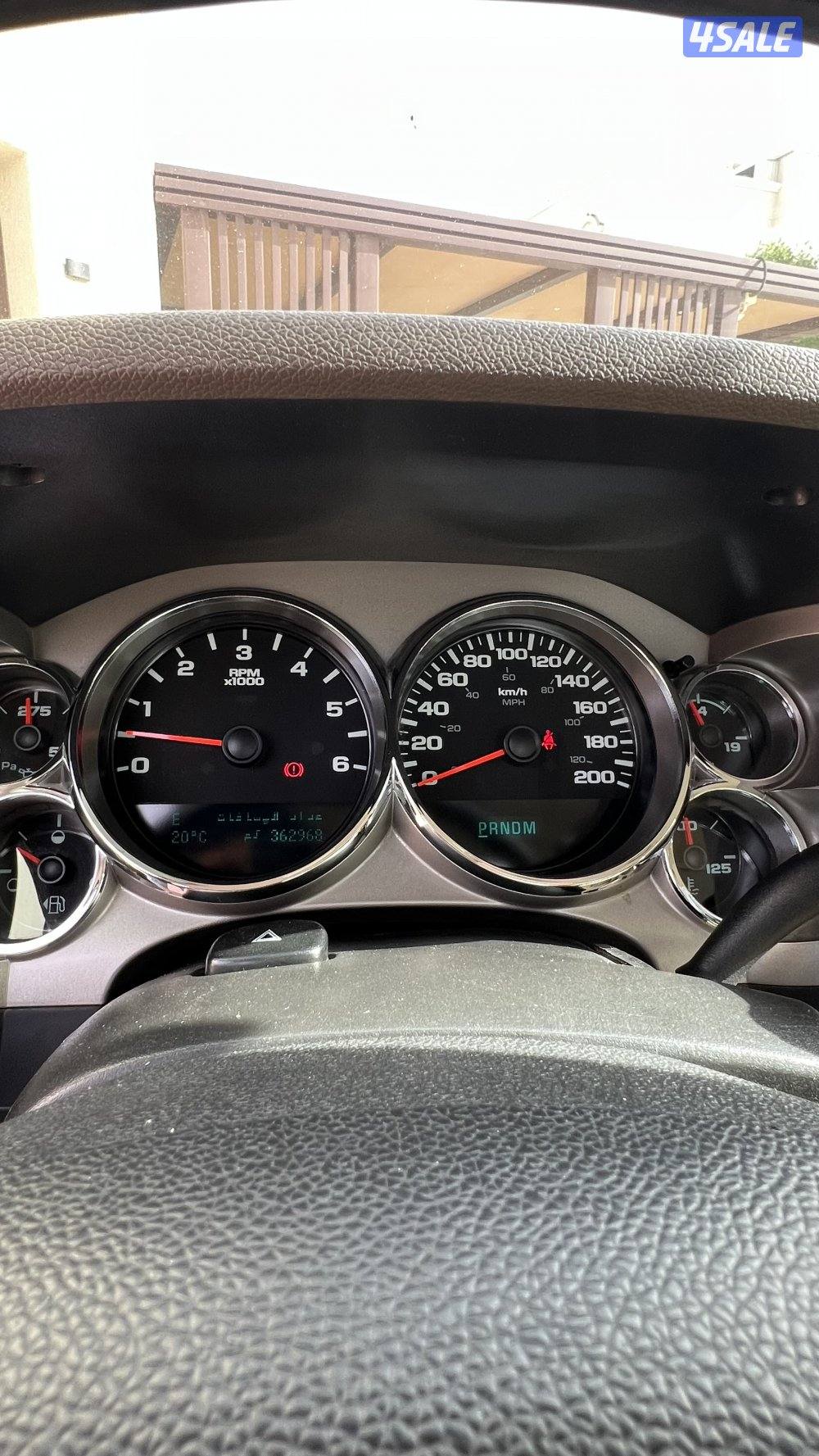 للبيع سلفرادو2013 z71 4x4(دبل) v8 5.3 ٦ غيار4