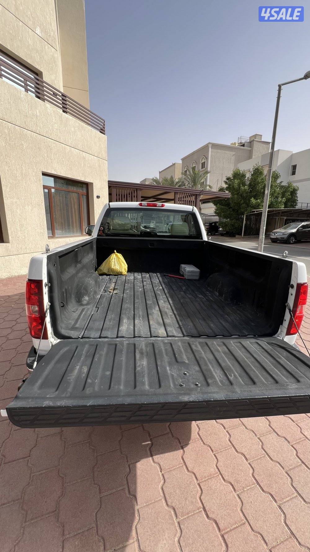للبيع سلفرادو2013 z71 4x4(دبل) v8 5.3 ٦ غيار5