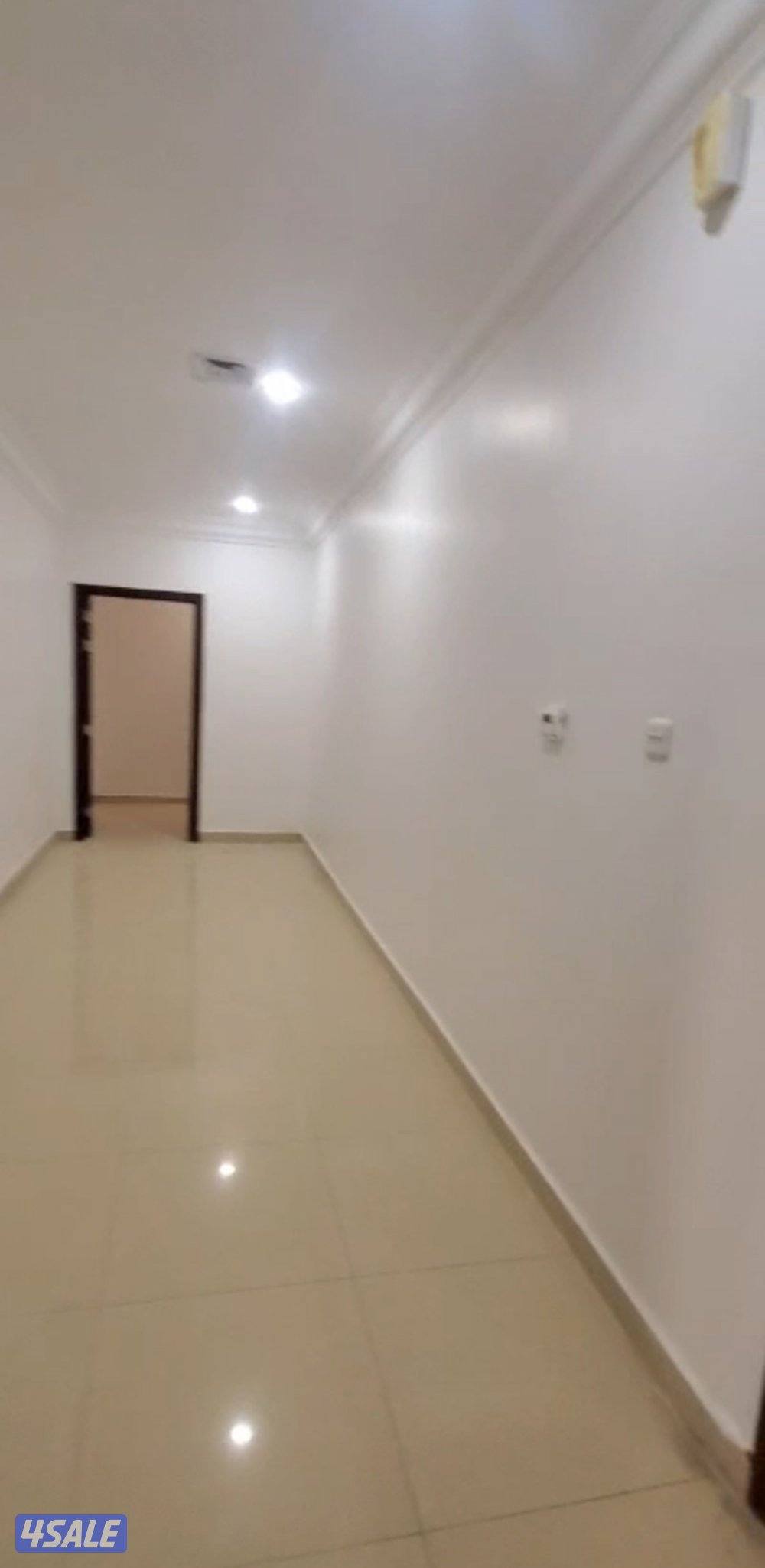 للإيجار شقة في صباح الاحمد البحرية4