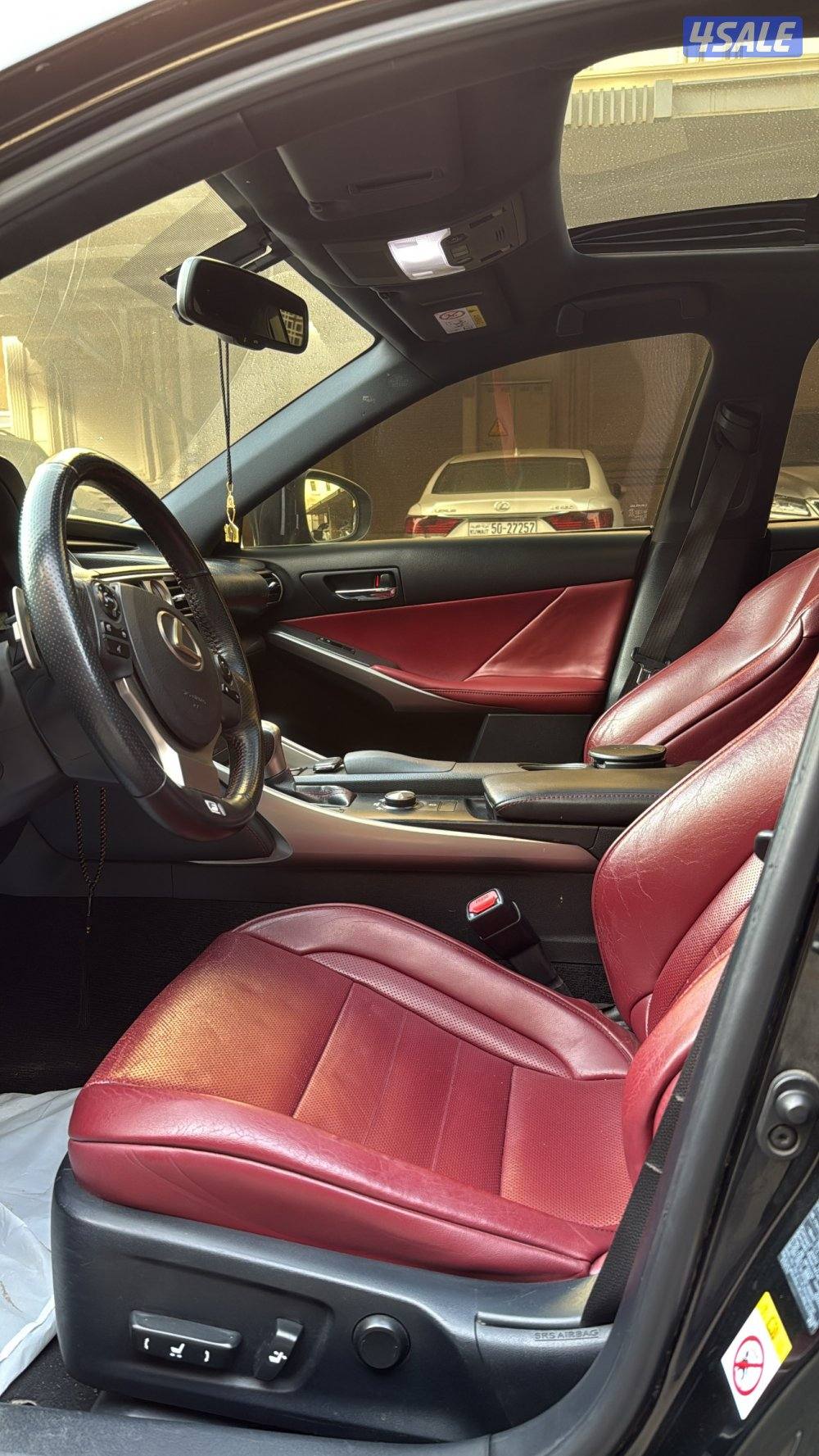 للبيع لكزس is f sport 20154